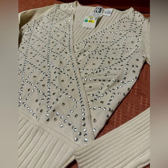 🆕 NWT Silk Jeweled WR Sweater - Cream Color Ribbed V-Neck - Long Sleeve - Size S - Picture 3 of 10